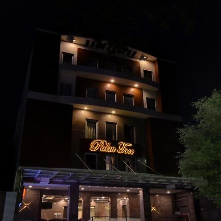 Treebo Trend Palm Tree Hotel เชนไน ภายนอก รูปภาพ