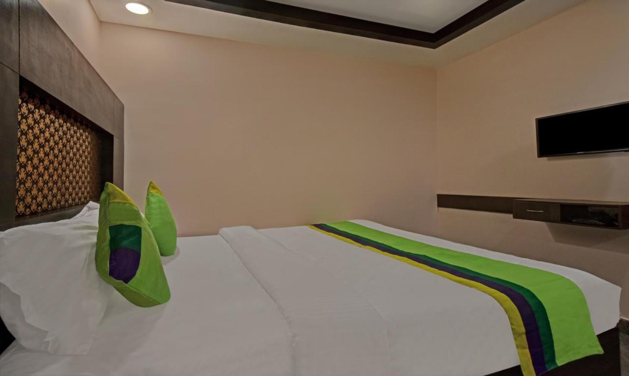 Treebo Trend Palm Tree Hotel เชนไน ภายนอก รูปภาพ