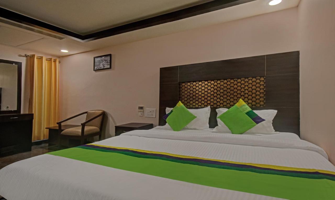 Treebo Trend Palm Tree Hotel เชนไน ภายนอก รูปภาพ