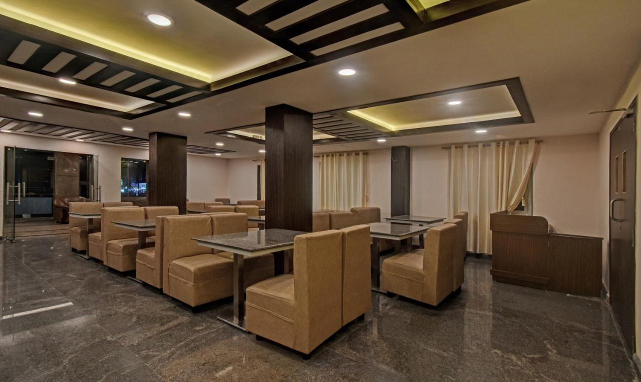 Treebo Trend Palm Tree Hotel เชนไน ภายนอก รูปภาพ